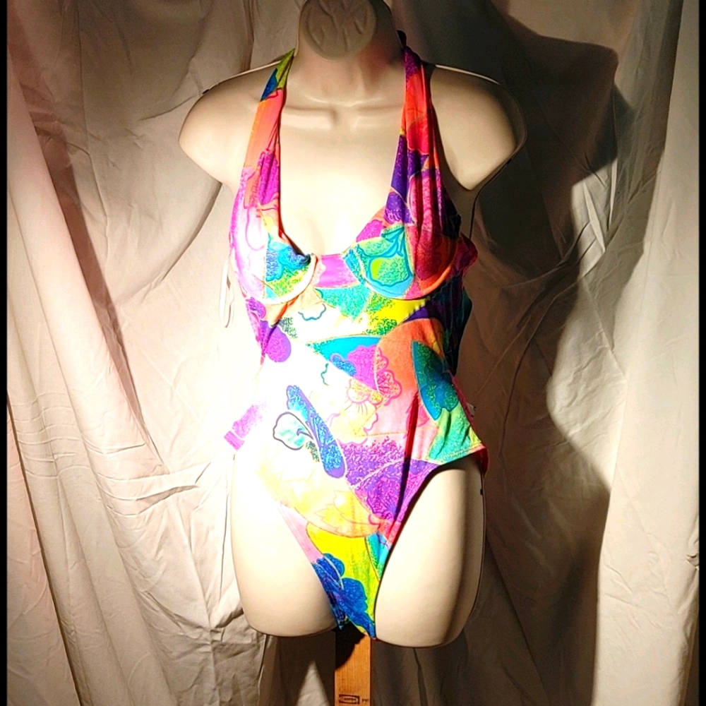 Swimsuit Tie at neck/Back